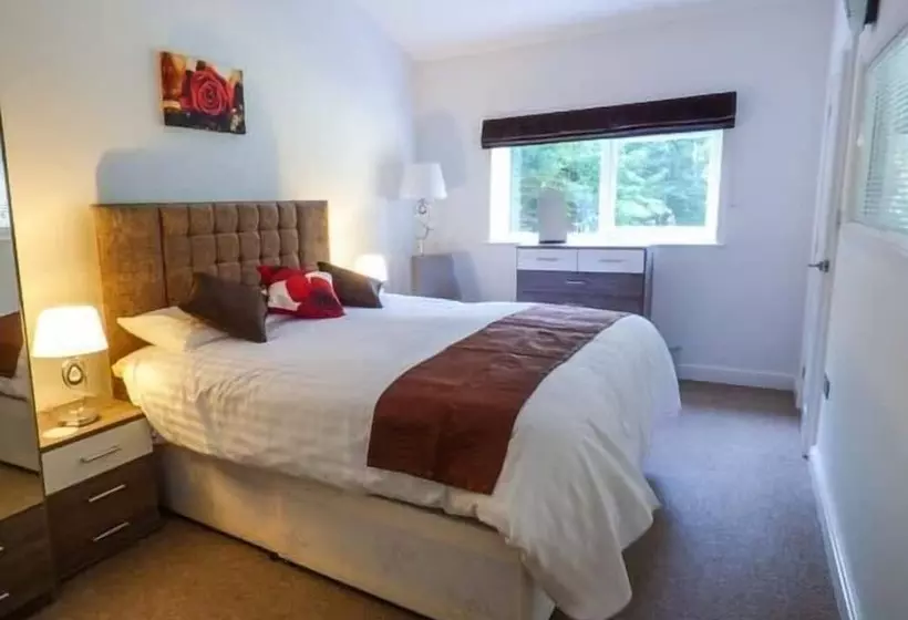 Dunsdale Lodge