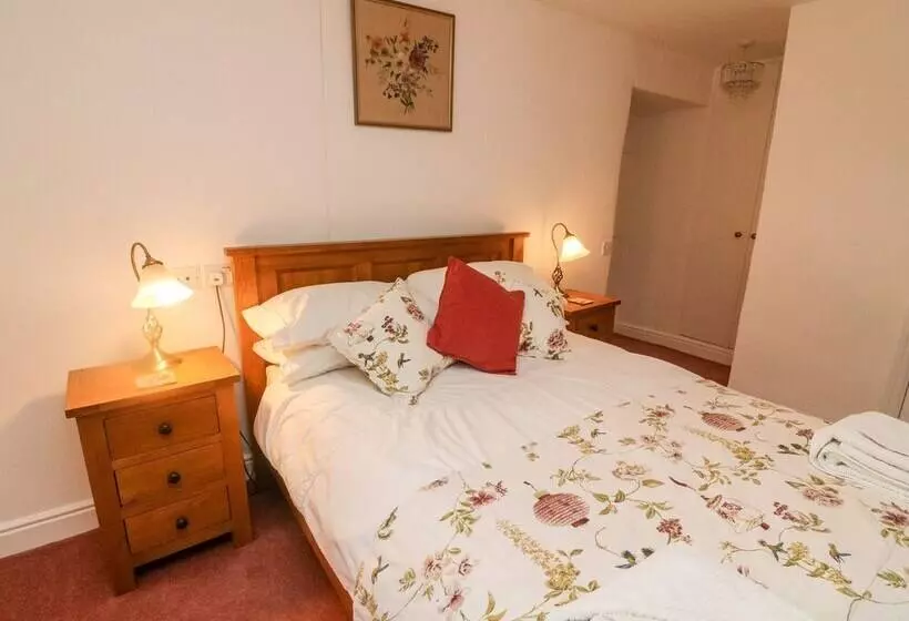 Eastburn Cottage