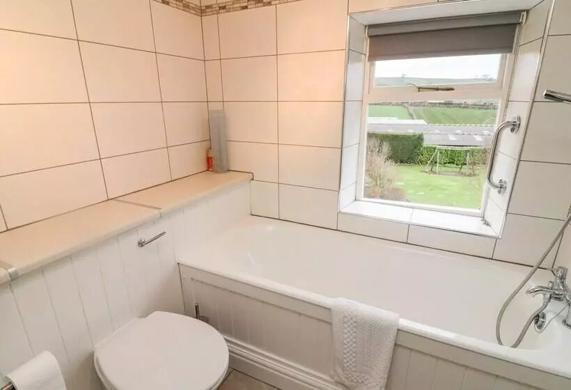 Eastburn Cottage