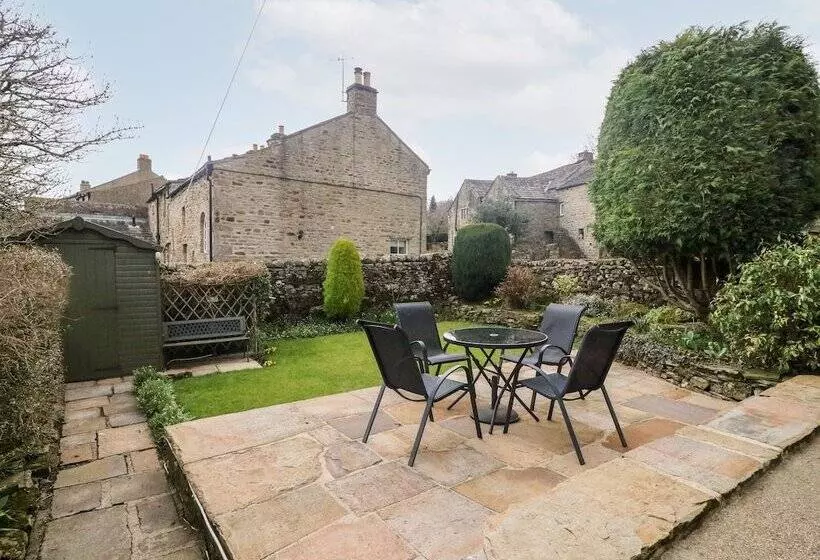 Eastburn Cottage