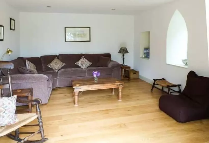 Muirmailing Cottage