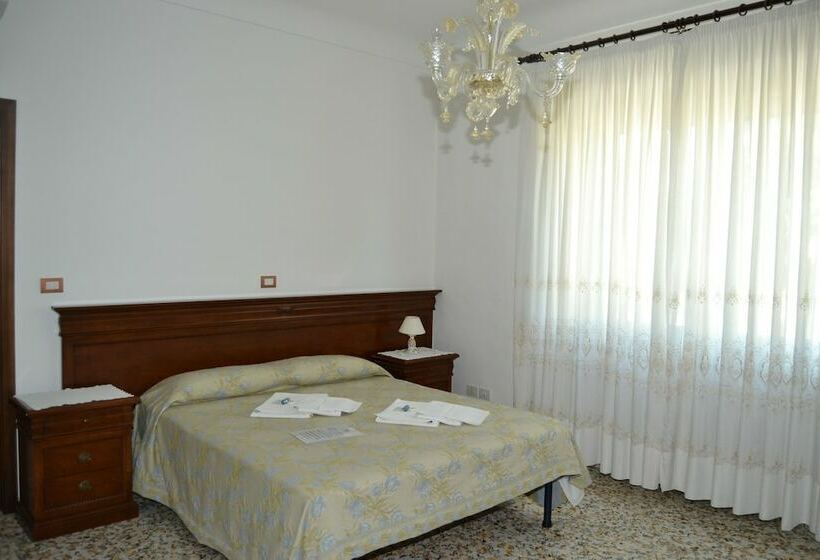 ベッドアンドブレックファースト Villa San Giacomo