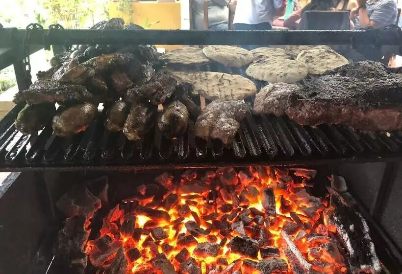 Bella Verapaz Hotel Y Restaurant