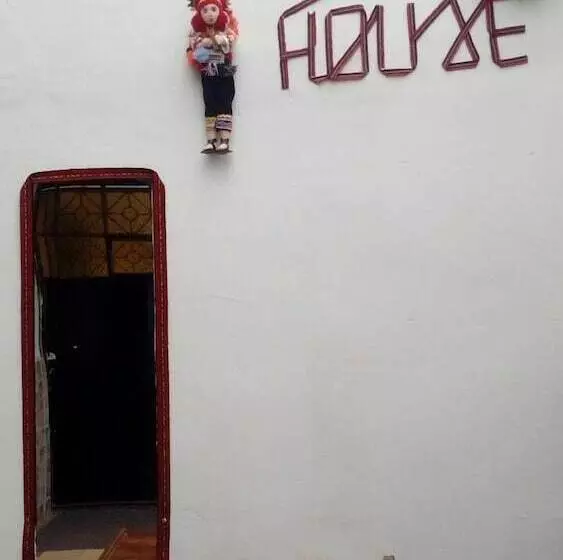 Cholo S House   Hostel