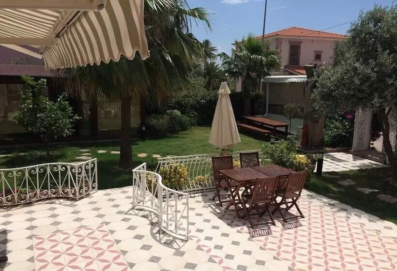 Cunda Has Konak Otel