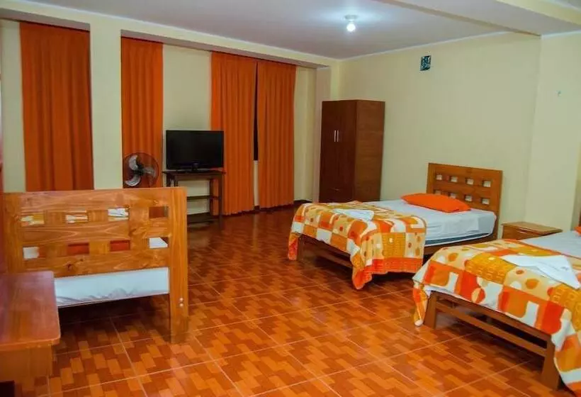 Hostal Latino