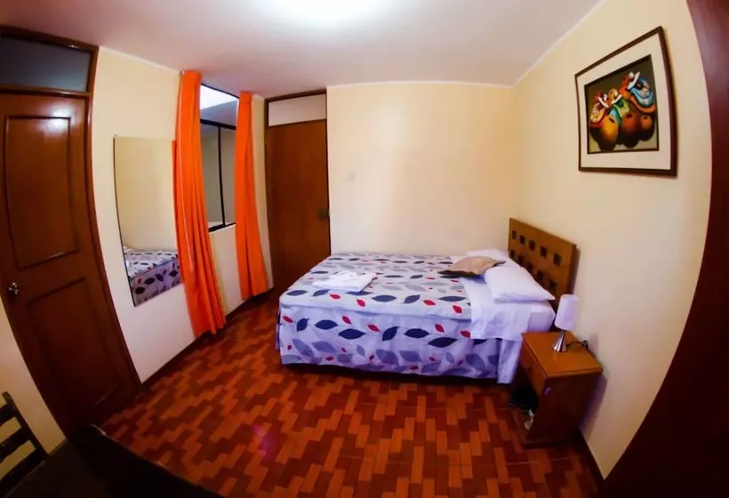 Hostal Latino