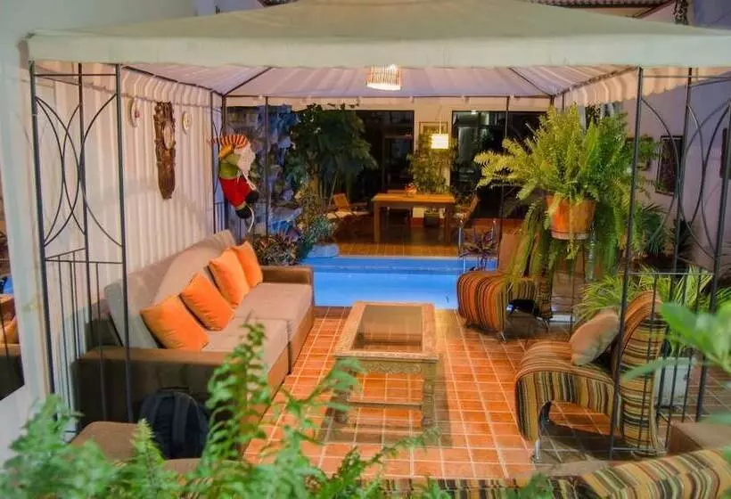 Hostal Latino