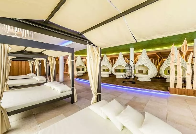 Hotelli Alpin & Spa Resort Schwarzenstein