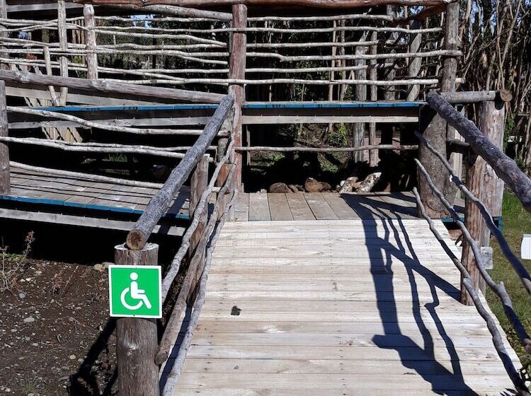 ホテル Huillín Lodge