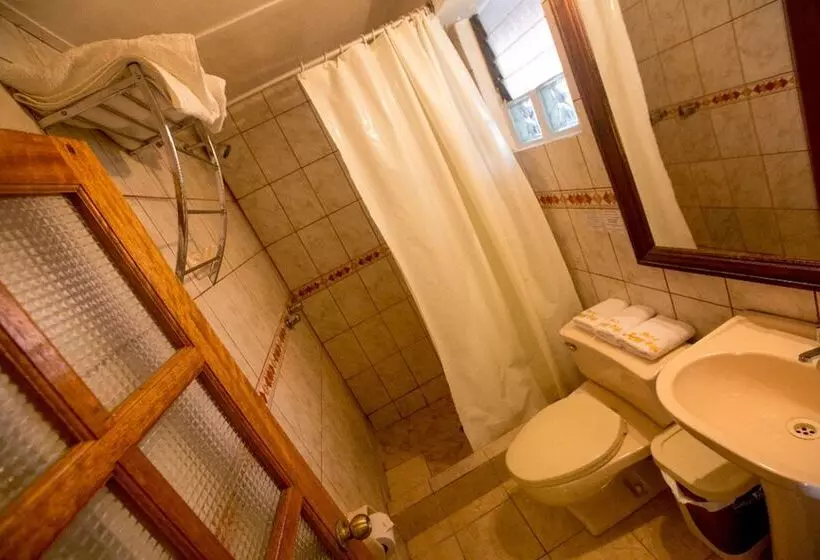 Hotelli Sequeiros Garden