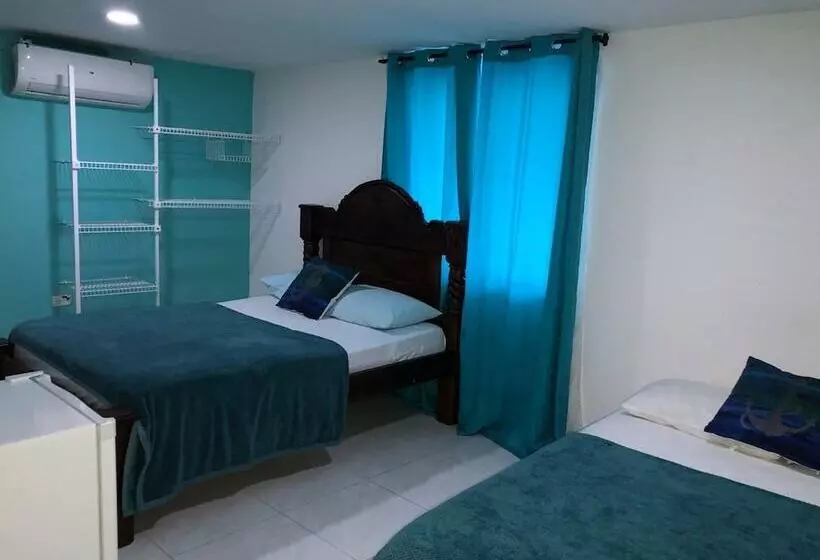 Islanders Blue House   Hostel