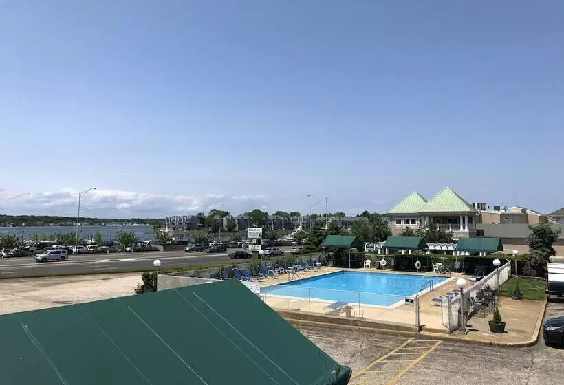 モーテル Belmar Motor Lodge