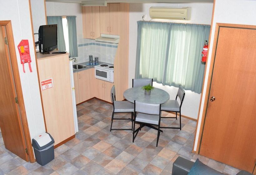 Yarrawonga Riverlands Tourist Park