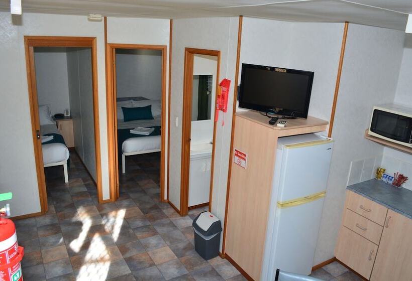 Yarrawonga Riverlands Tourist Park