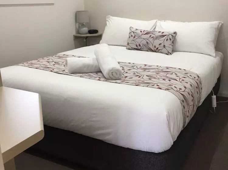 Yarrawonga Riverlands Tourist Park