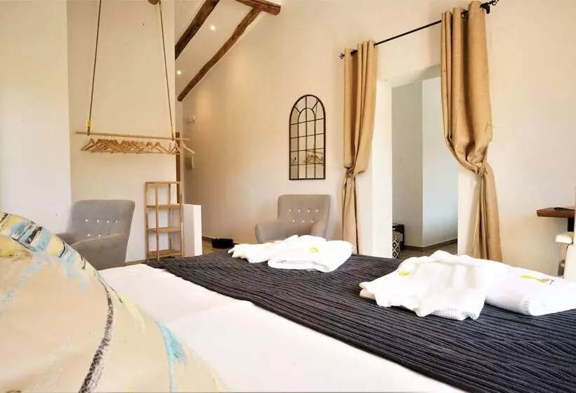 ベッドアンドブレックファースト El Amparo