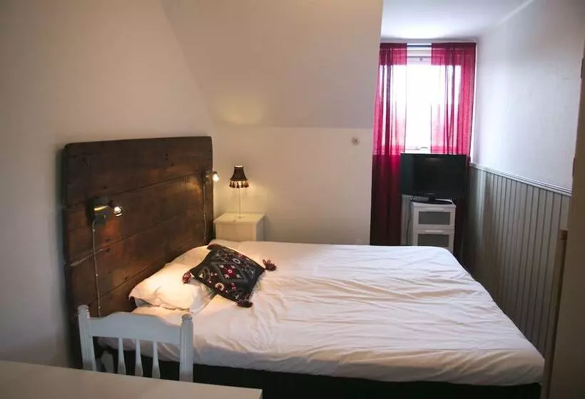 Byvägen 30 Bed & Breakfast