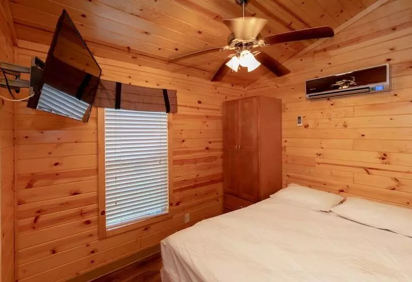 Frontier Town Campground