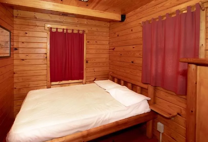 Frontier Town Campground