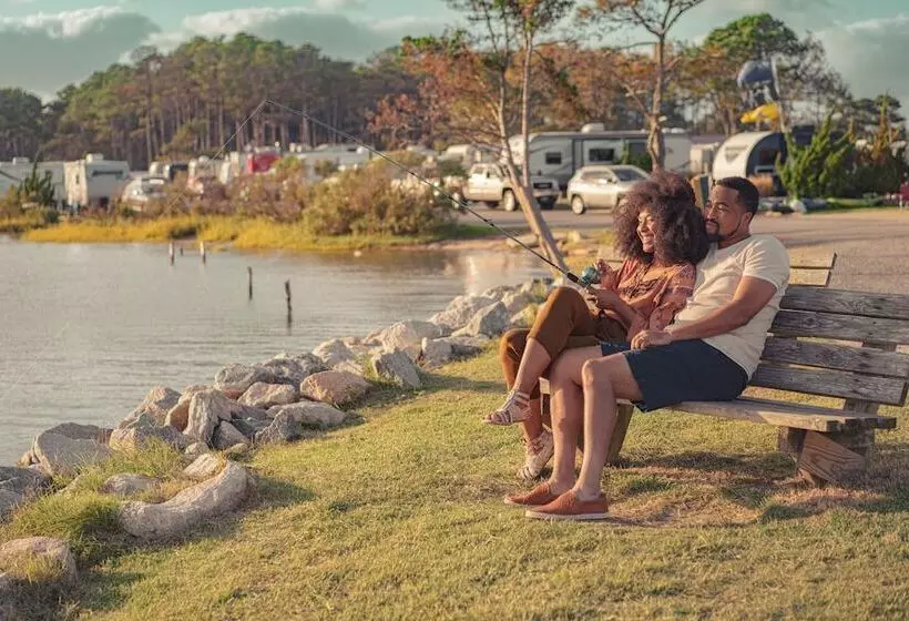 Frontier Town Campground