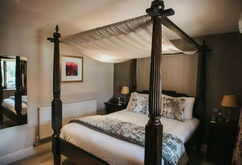 Hall Farm Hotel And Restaurant