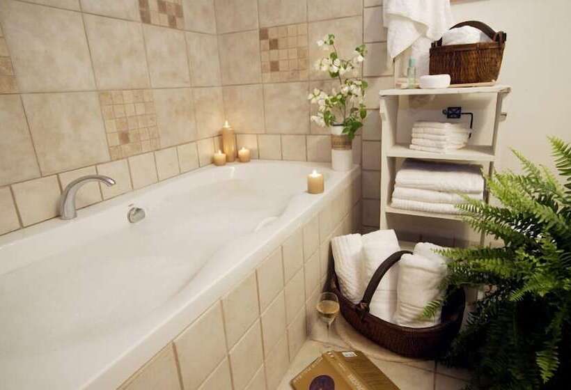 Otel Lake Lucerne Resort & Ranch