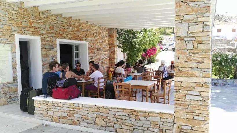 هتل Ios Resort