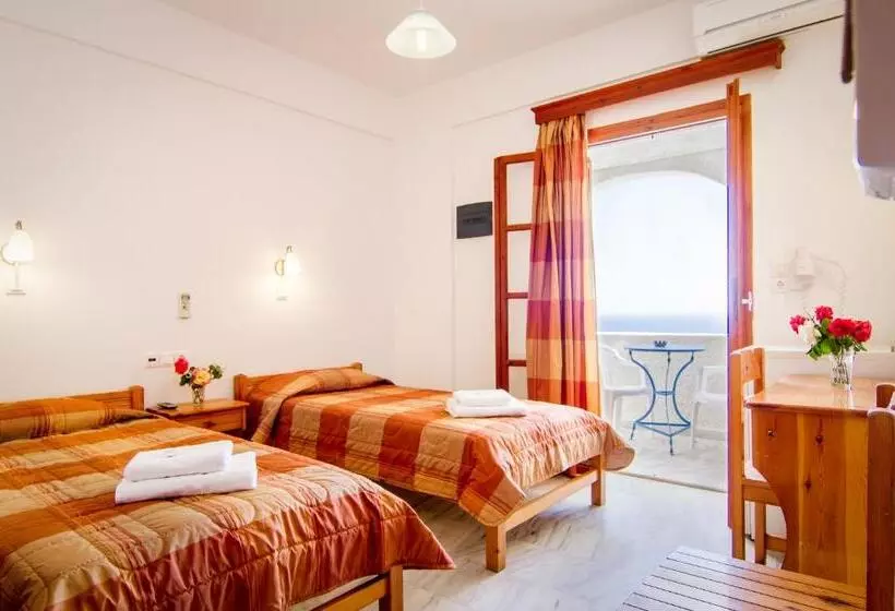 هتل Ios Resort