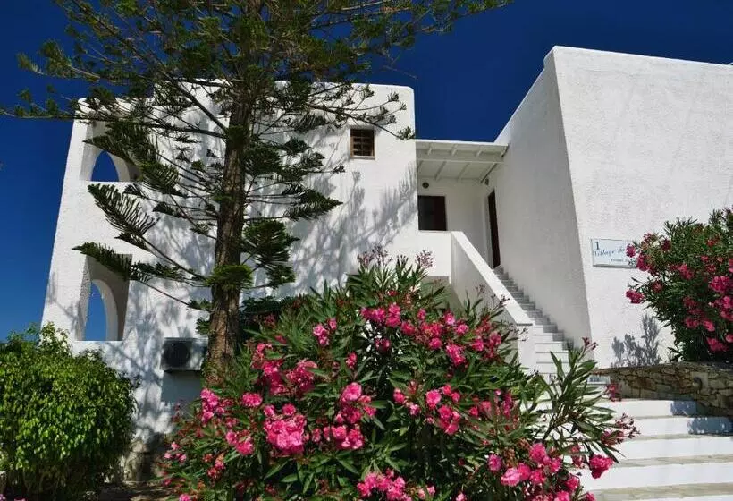 هتل Ios Resort