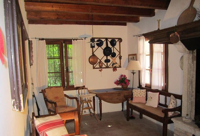 בית מלון כפרי Casa Delser