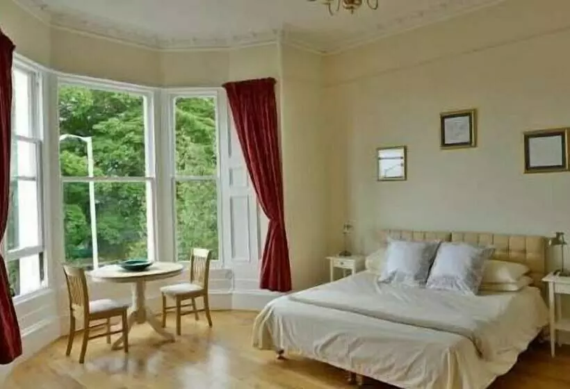 Hotel The Grampian