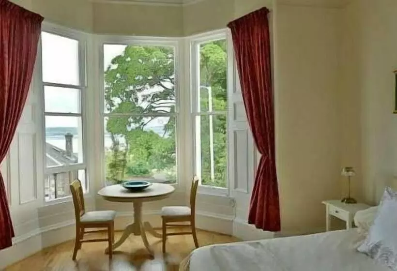 Hotel The Grampian