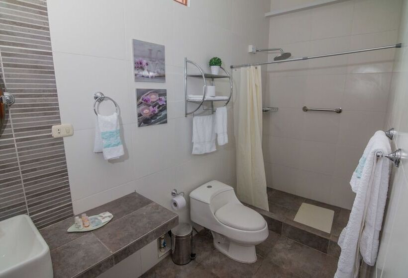 La Floresta Tarapoto Hostal