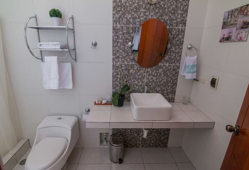 La Floresta Tarapoto Hostal