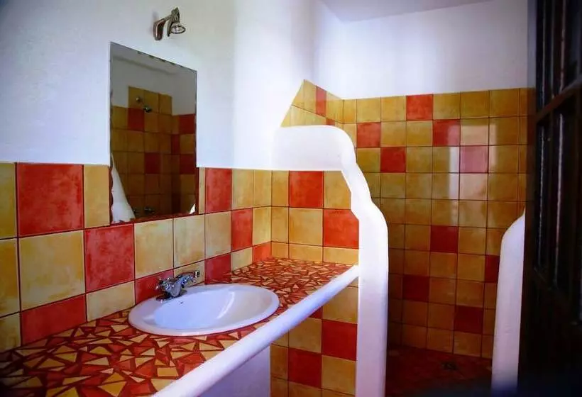 پانسیون Aquarius Terraces Boutique Resort