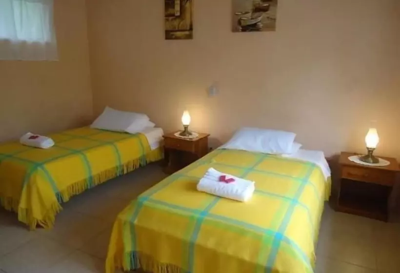 Majatalo Cartago Bay