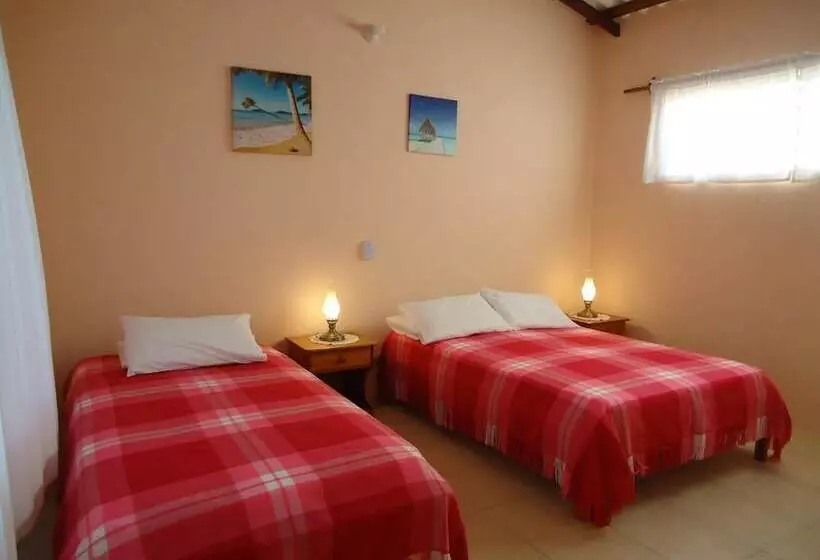 Majatalo Cartago Bay