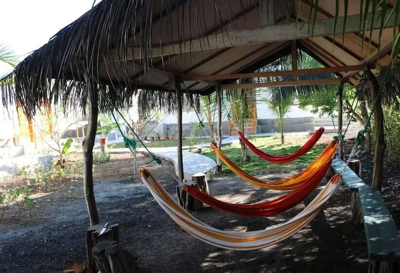 Majatalo Cartago Bay