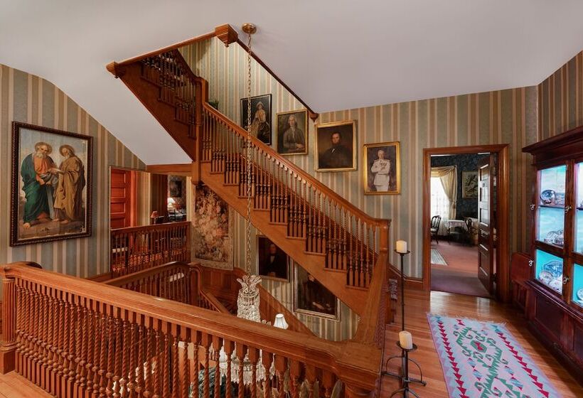 The Dempsey Manor Bed & Breakfast Inn