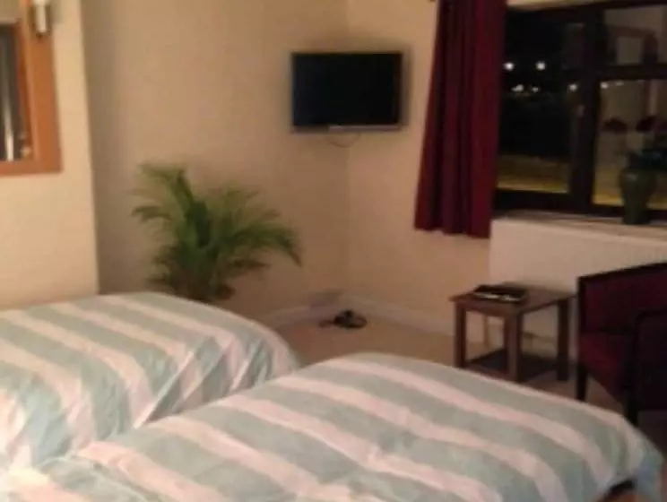 ベッドアンドブレックファースト Crofton Arms