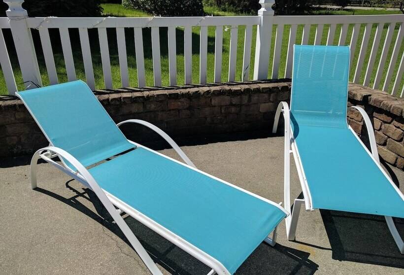 مبيت وإفطار Hop & Vine Inn