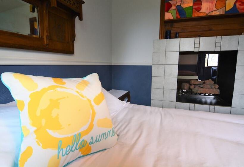 مبيت وإفطار Hop & Vine Inn