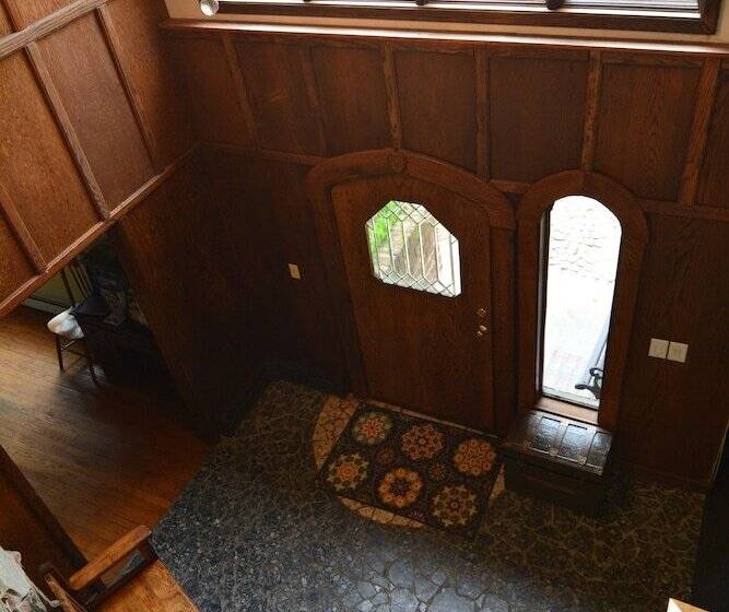 مبيت وإفطار Hop & Vine Inn