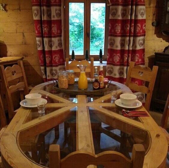 ベッドアンドブレックファースト Chalet Pele