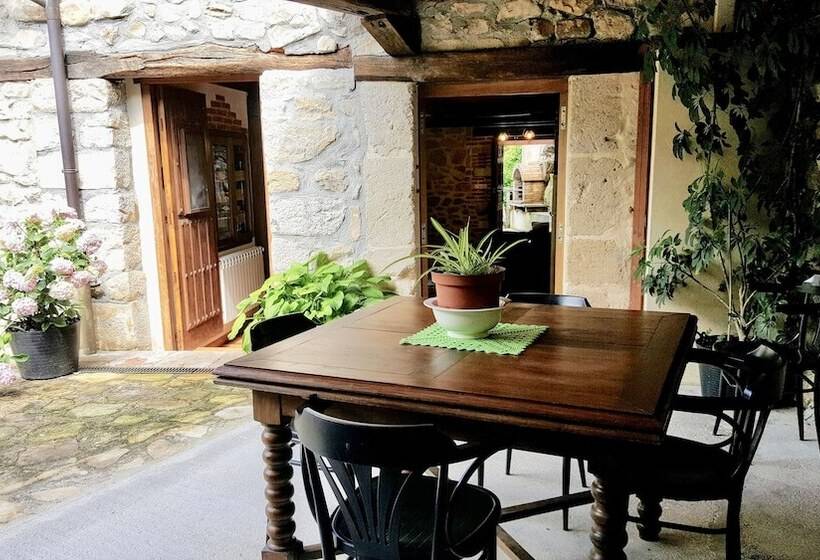 Conjunto De Turismo Rural La Tablá