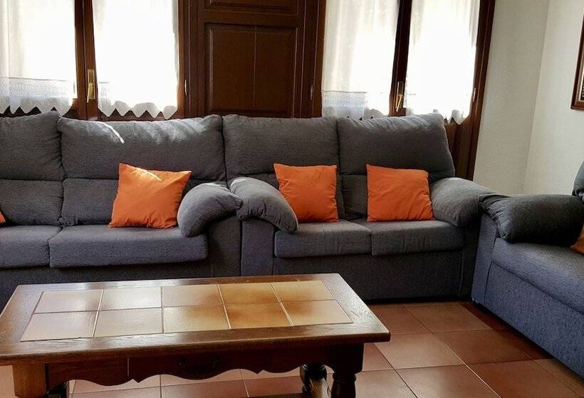 Conjunto De Turismo Rural La Tablá