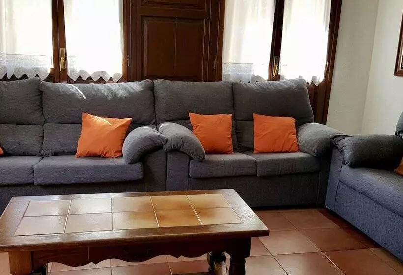 Conjunto De Turismo Rural La Tablá