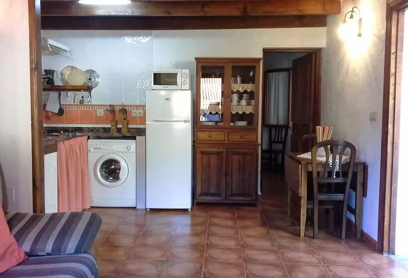 Conjunto De Turismo Rural La Tablá