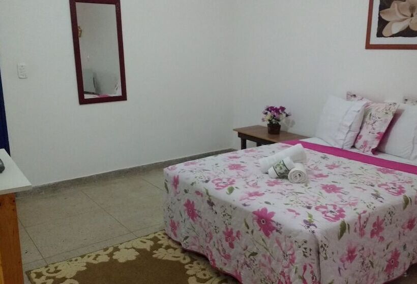هتل Flor De Pequi Pousada